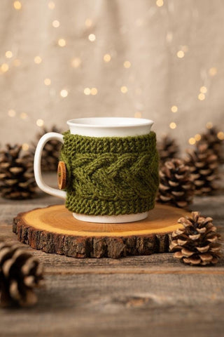 Warm Up Your Winter: Seasonal THCa Strains & Loose-Leaf Teas Perfect for the Holidays